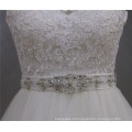 A linha de vestido de noiva Beading Lace Tiered Skirt